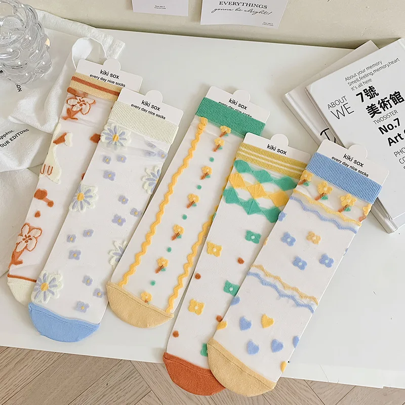 2022 Flower Embroidery Japanese Kawaii Cute Socks Ultra-thin Transparent Summer Woman Socks Harajuku Retro Streetwear Crew Socks
2022 Flower Embroidery Japanese Kawaii Cute Socks Ultra-thin Transparent Summer Woman Socks Harajuku Retro Streetwear Crew Socks