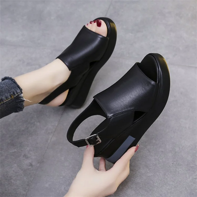 2023 Summer Comfortable Fashion Muffin Thick Bottom Slope Heel Women's Sandals Back Empty Sandals Large Size Light Sandals
2023 Summer Comfortable Fashion Muffin Thick Bottom Slope Heel Women's Sandals Back Empty Sandals Large Size Light Sandals