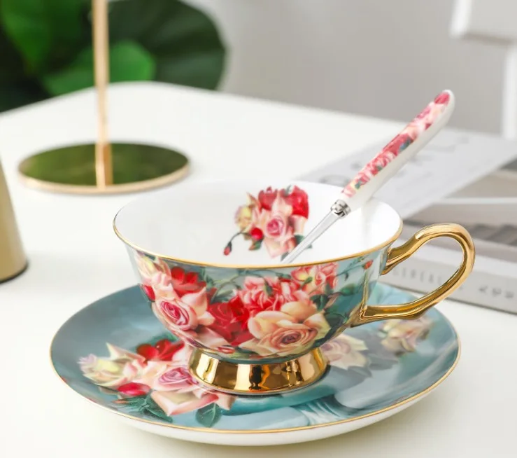 Bone China Cup Rose Exquisite Coffee Cup European Style Set Cup Spoon Saucer Elegant Retro Gift
Bone China Cup Rose Exquisite Coffee Cup European Style Set Cup Spoon Saucer Elegant Retro Gift