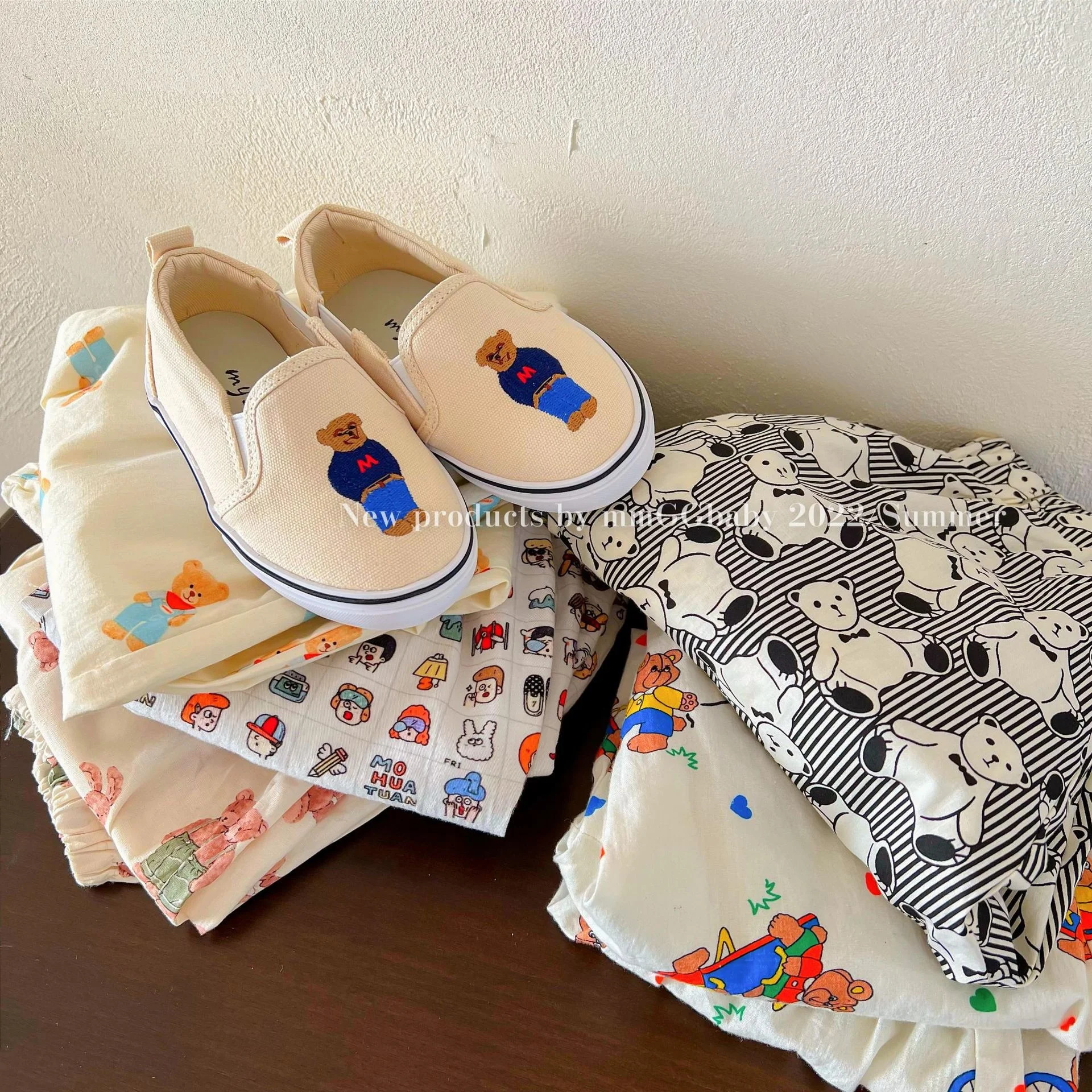 Full printed casual pants summer children's anti-mosquito trousers loose baby boys girls outing clothes 2-6T
Full printed casual pants summer children's anti-mosquito trousers loose baby boys girls outing clothes 2-6T