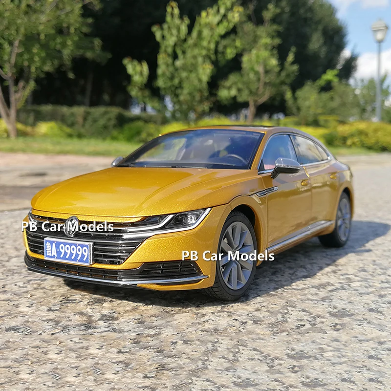 Original 1 18 car model new generation CC new CC alloy simulation car model collection
Original 1 18 car model new generation CC new CC alloy simulation car model collection