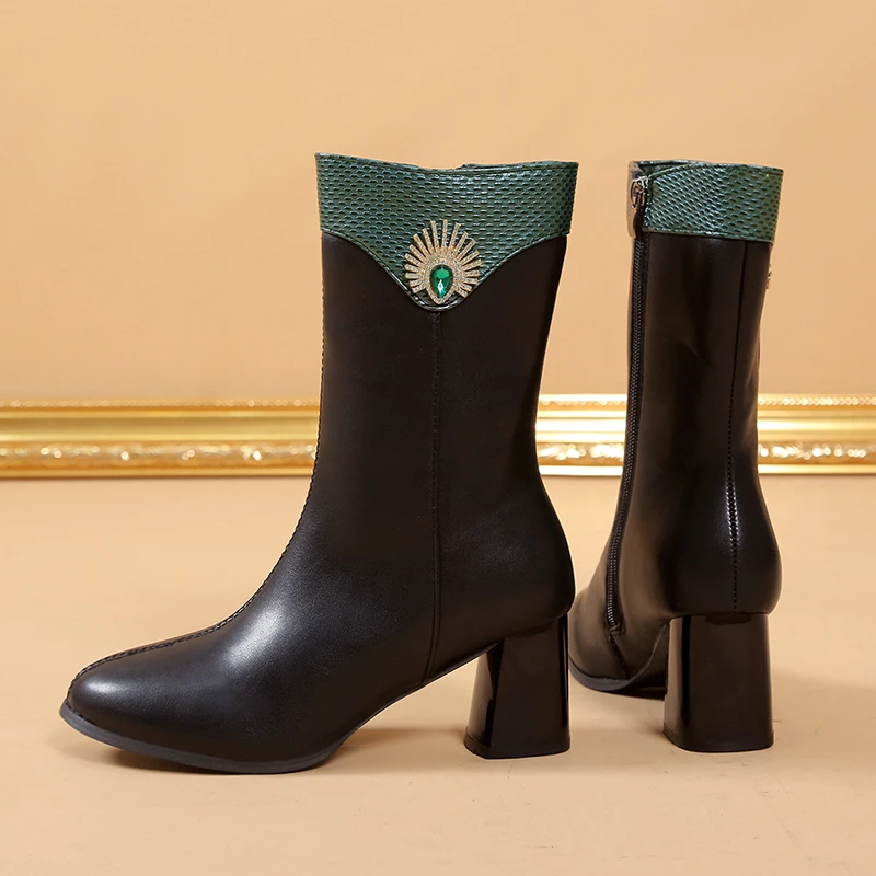 Женские ботинки Стразы с острым носком, на высоком каблуке, до середины икры, в стиле пэчворк, кожаная роскошная женская обувь на молнии сбок...
Женские ботинки Стразы с острым носком, на высоком каблуке, до середины икры, в стиле пэчворк, кожаная роскошная женская обувь на молнии сбок...