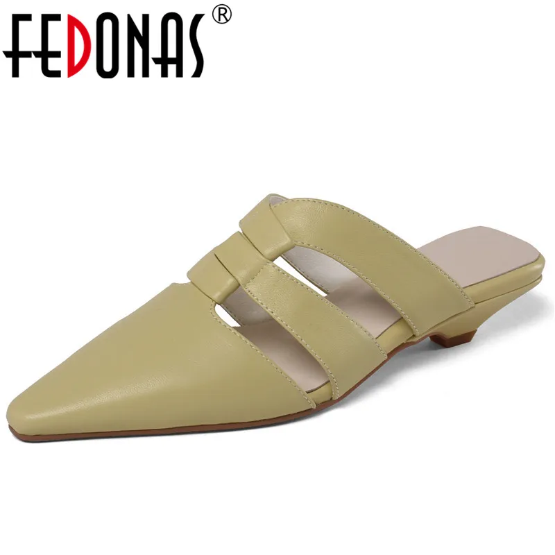 FEDONAS Women Sandals Hollow Mules Weave Genuine Leather Slippers Casual Low Heels Shoes Woman Spring Summer Fashion New Pumps
FEDONAS Women Sandals Hollow Mules Weave Genuine Leather Slippers Casual Low Heels Shoes Woman Spring Summer Fashion New Pumps