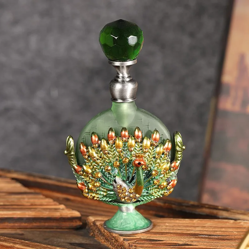 7ml Antique Green & Gold Peacock Vintage Refillable Empty Perfume Essential Oil Bottle Decor Emerald Cover Metal Dripper
7ml Antique Green & Gold Peacock Vintage Refillable Empty Perfume Essential Oil Bottle Decor Emerald Cover Metal Dripper