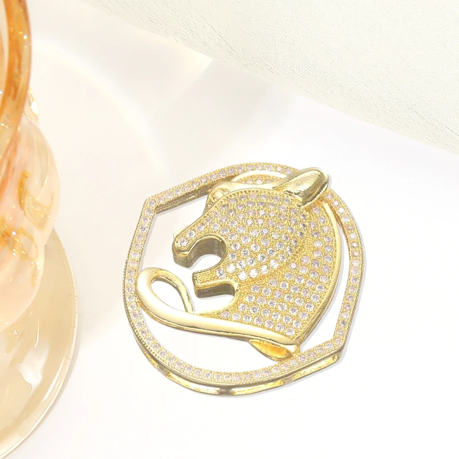 Juya Luxury Panther Connectors for Necklace 18k Gold Plated Diy Charms for Jewelry Making Zircon Parts Jewelry Bijou Accessories
Juya Luxury Panther Connectors for Necklace 18k Gold Plated Diy Charms for Jewelry Making Zircon Parts Jewelry Bijou Accessories