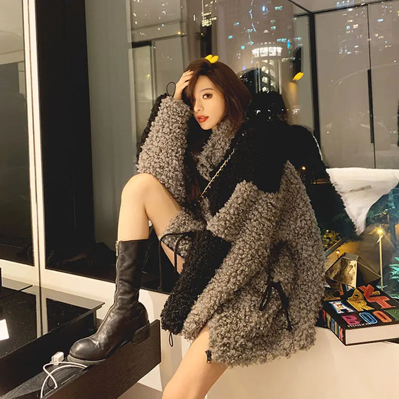 Coat female tide winter imitation grain lamb wool Korean version plus cotton padded large size
Coat female tide winter imitation grain lamb wool Korean version plus cotton padded large size