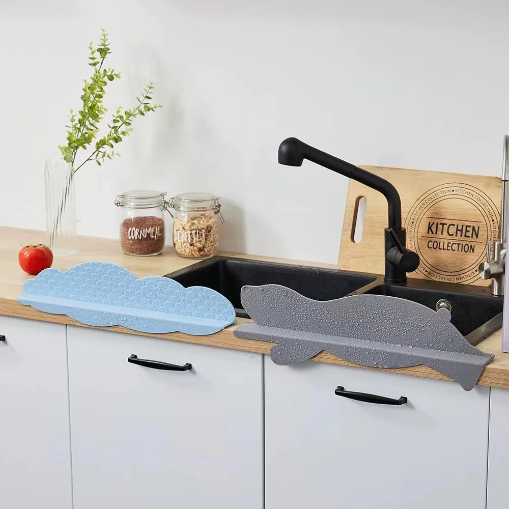 Kitchen Sink Anti Splash Bar Dishwasher Water Baffle Table Silicone Suction Cup Korean Sink Water Baffle
Kitchen Sink Anti Splash Bar Dishwasher Water Baffle Table Silicone Suction Cup Korean Sink Water Baffle