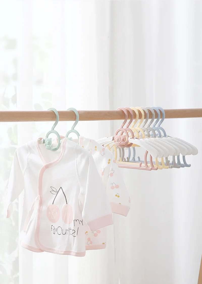Kids Clothes Hanger Racks Portable Plastic Flexible Racks Plastic Clothing Display Kids Hangers Unmarked Clothing Organizer
Kids Clothes Hanger Racks Portable Plastic Flexible Racks Plastic Clothing Display Kids Hangers Unmarked Clothing Organizer