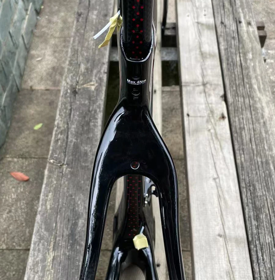 TOP Desgin Road Frame Carbon Disk Bicycle Racing Frameset With Handlebar Disc Brake MADE IN CHINA
TOP Desgin Road Frame Carbon Disk Bicycle Racing Frameset With Handlebar Disc Brake MADE IN CHINA