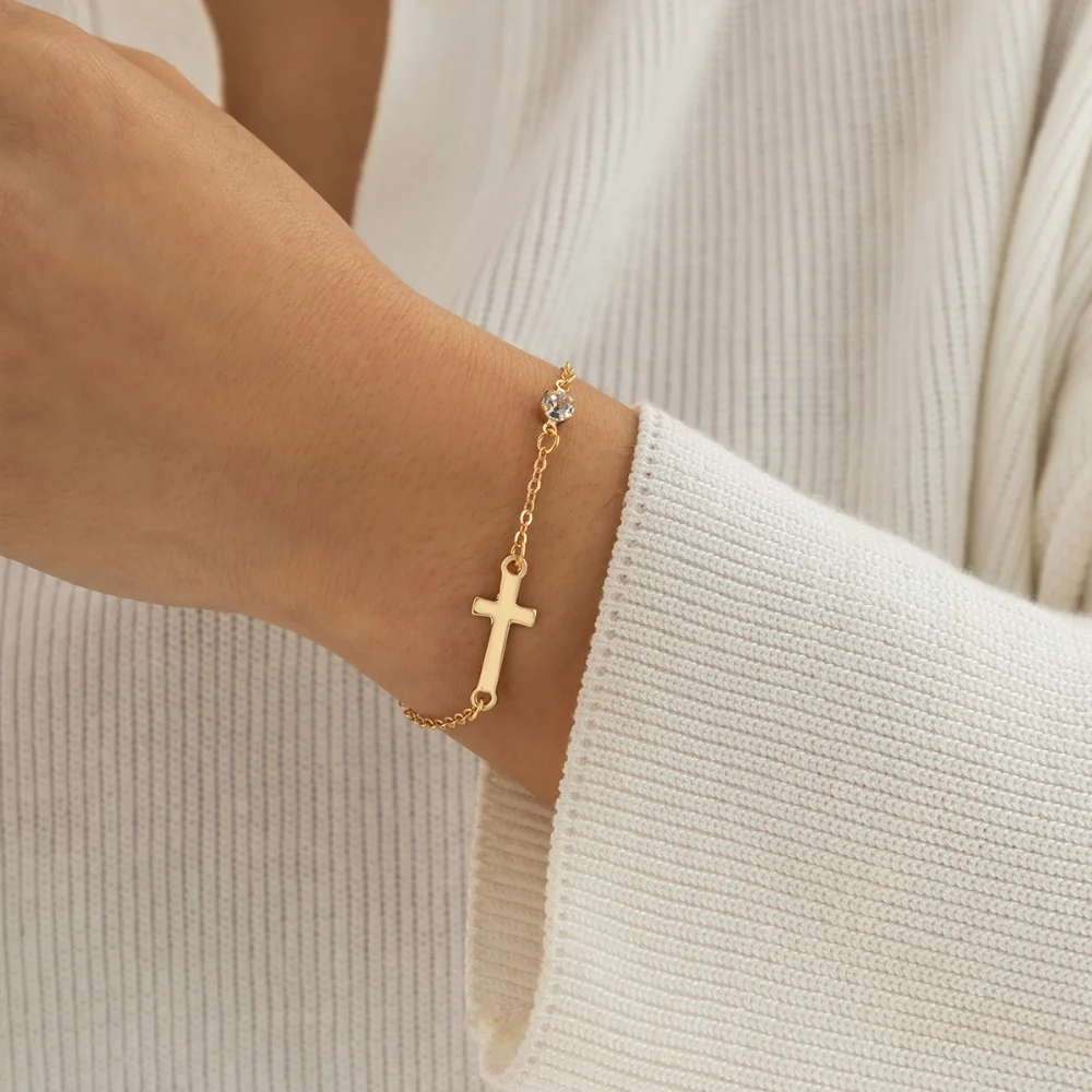 Link Cross Bracelet for Women Simple Thin Chain Adjustable Shiny Zircon Charm Bangles Couple Hand Jewelry Accessories
Link Cross Bracelet for Women Simple Thin Chain Adjustable Shiny Zircon Charm Bangles Couple Hand Jewelry Accessories
