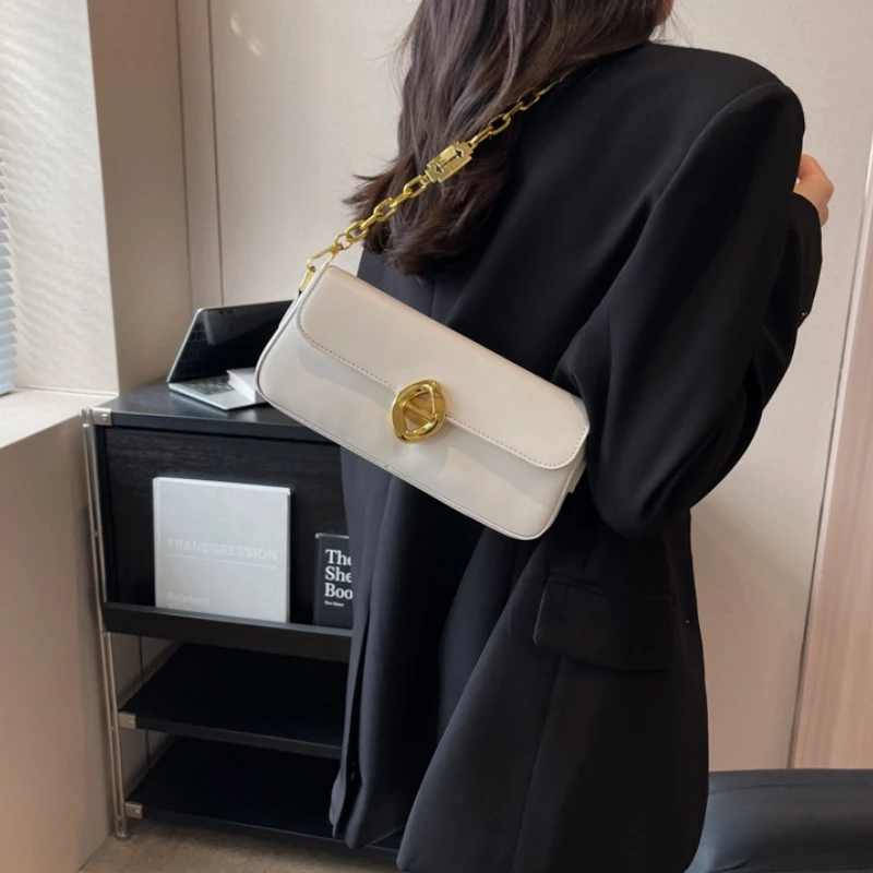 Leather Shoulder Bag For Women With Chain Versatile Crossbody Bags Luxury Designer Vintage Casuals Handbag 2023 New Fashion
Leather Shoulder Bag For Women With Chain Versatile Crossbody Bags Luxury Designer Vintage Casuals Handbag 2023 New Fashion
