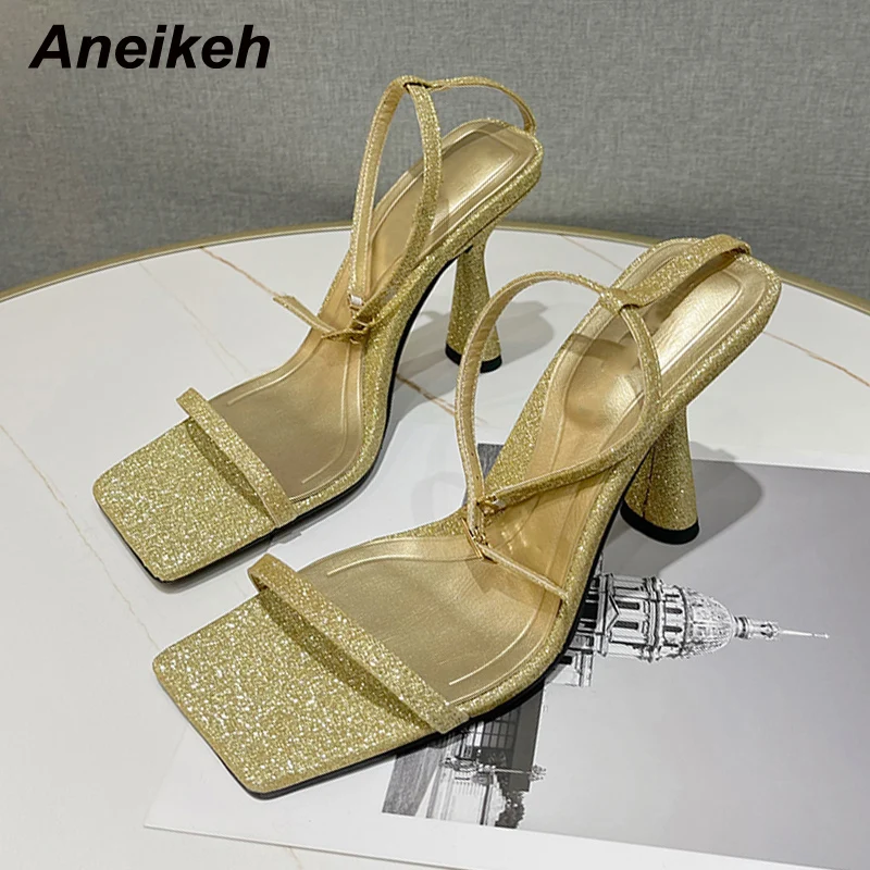 Классические блестящие тканевые блестящие пикантные сандалии Aneikeh с открытым носком на высоком каблуке, женские вечерние деловые летние од...
Классические блестящие тканевые блестящие пикантные сандалии Aneikeh с открытым носком на высоком каблуке, женские вечерние деловые летние од...
