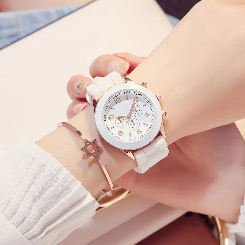 Feminino New Fashion Casual Ladies white Silicone Geneva Quartz watch Ladies Sport Digital Watch Holiday Gift Chasy
Feminino New Fashion Casual Ladies white Silicone Geneva Quartz watch Ladies Sport Digital Watch Holiday Gift Chasy