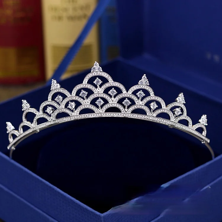 Luxury European Court Style Bridal Crown Wedding Headdress Princess Birthday Crown Dinner Hair Accessories Wedding Dress
Luxury European Court Style Bridal Crown Wedding Headdress Princess Birthday Crown Dinner Hair Accessories Wedding Dress