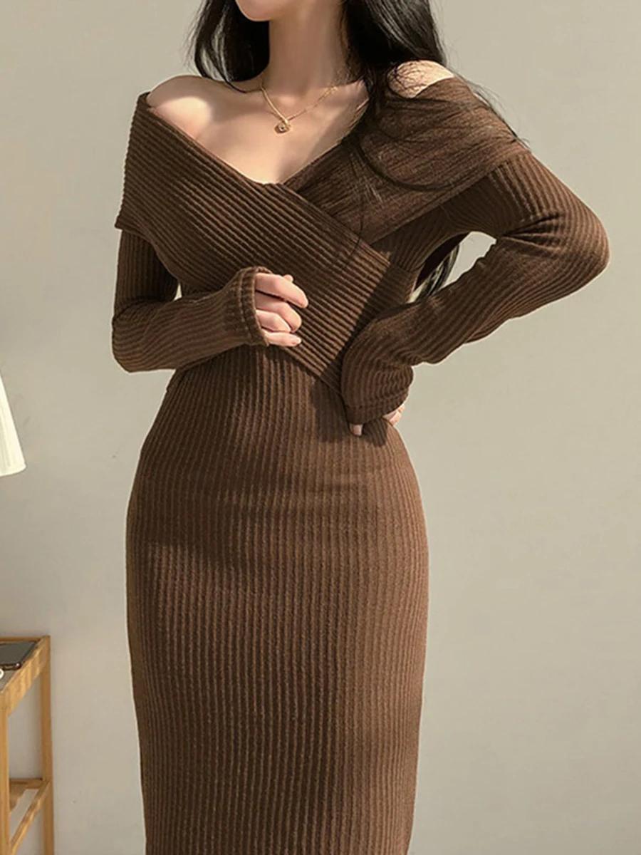 Women's Autumn Knitted Cross Show Thin Package Hip Dress Off-the-Shoulder Boat Neck Long Sleeve Split Hem Tight Long Dress
Women's Autumn Knitted Cross Show Thin Package Hip Dress Off-the-Shoulder Boat Neck Long Sleeve Split Hem Tight Long Dress