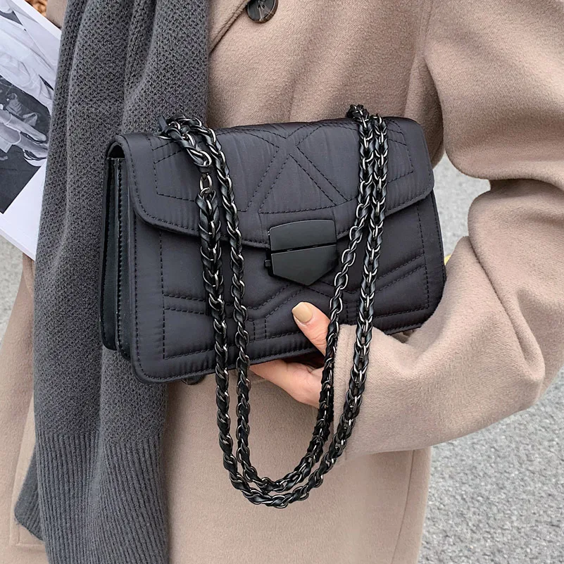 The New Women Shoulder Bags All-match Luxury Handbags Women Bags Designer Messenger bag Nylon Western style chain Crossbody Bag
The New Women Shoulder Bags All-match Luxury Handbags Women Bags Designer Messenger bag Nylon Western style chain Crossbody Bag