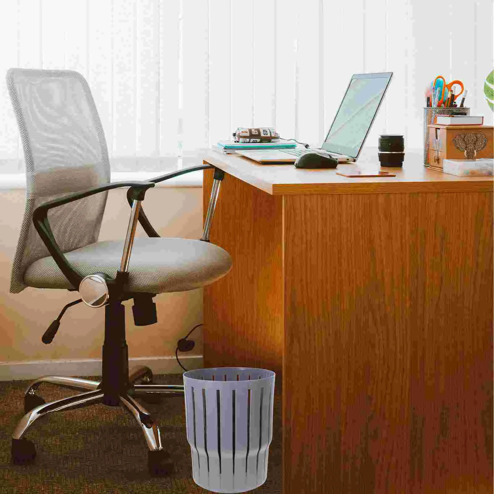 Office Waste Basket Trash Can Plastic Bucket Bedroom Decor Garbage Decorative Small Good Looking
Office Waste Basket Trash Can Plastic Bucket Bedroom Decor Garbage Decorative Small Good Looking