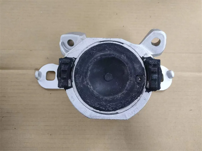 Front Right Lower Engine Motor Mount Fit Volvo S40 V50 C70 C30 2008-2010 31262676 30776303
Front Right Lower Engine Motor Mount Fit Volvo S40 V50 C70 C30 2008-2010 31262676 30776303