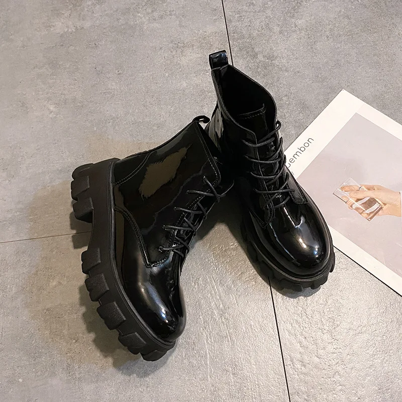 Women's Rubber Boots Lace Up Luxury Designer Female Shoes Boots-Women Round Toe Rain Summer Large Size Elegant Low Leather Fashi
Women's Rubber Boots Lace Up Luxury Designer Female Shoes Boots-Women Round Toe Rain Summer Large Size Elegant Low Leather Fashi