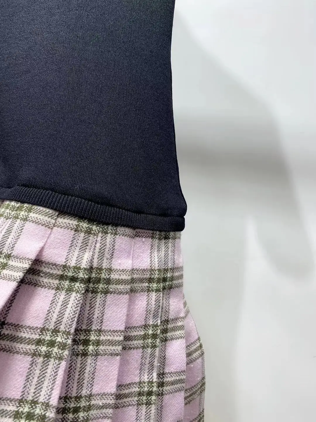 Women Fake Two-Pieces Chain O-Neck Half Sleeve Solid Color Pullover Spliced Plaid Fashion Mini Dress
Women Fake Two-Pieces Chain O-Neck Half Sleeve Solid Color Pullover Spliced Plaid Fashion Mini Dress