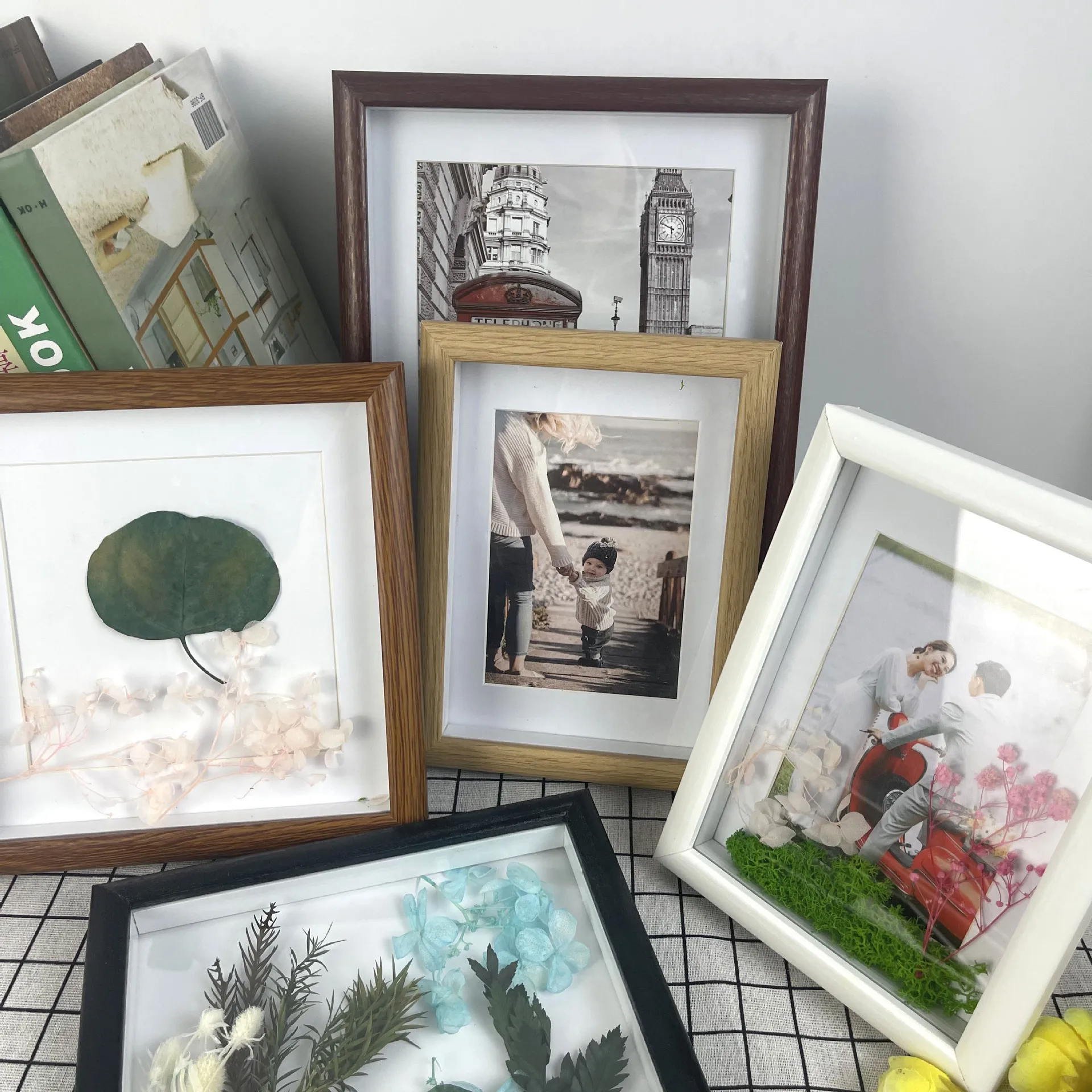 20228Liyou Simple wooden picture frame table 5 "6" 7 "8" 10 "A4 creative Chinese mounted wall picture frame
20228Liyou Simple wooden picture frame table 5 "6" 7 "8" 10 "A4 creative Chinese mounted wall picture frame