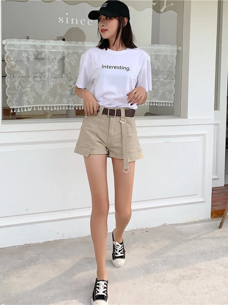 Casual Tooling Denim Shorts Women European Station 2022 Summer New Loose And Thin Big Pocket Wide-leg Pants Hot Pants
Casual Tooling Denim Shorts Women European Station 2022 Summer New Loose And Thin Big Pocket Wide-leg Pants Hot Pants