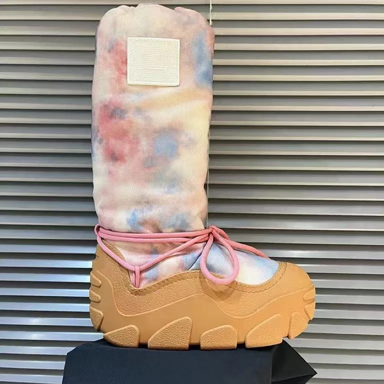 The Same Type of Snow Boots for Women's 2023 New Winter Plush and Thick Waterproof Thick Soled Smiling Face Long Cotton Shoes
The Same Type of Snow Boots for Women's 2023 New Winter Plush and Thick Waterproof Thick Soled Smiling Face Long Cotton Shoes