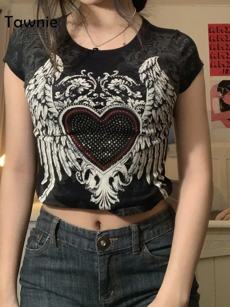 Tawnie Y2K Grunge Fairycore Graphic Print T-Shirts Women Aesthetic Vintage Rhinestone Heart Short Sleeve Tee Shirts 2022 Summer
Tawnie Y2K Grunge Fairycore Graphic Print T-Shirts Women Aesthetic Vintage Rhinestone Heart Short Sleeve Tee Shirts 2022 Summer