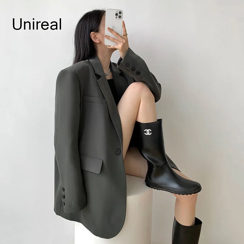 Unireal 2022 Autumn Streetwear Women Suit Jacket Office Lady Outwear Coats Loose Casual Fashion Blazer
Unireal 2022 Autumn Streetwear Women Suit Jacket Office Lady Outwear Coats Loose Casual Fashion Blazer