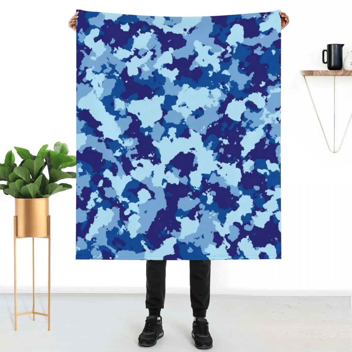 Голубое камуфляжное одеяло с абстрактным камуфляжным принтом на кровати, пользовательское одеяло для дивана, забавное одеяло s
Голубое камуфляжное одеяло с абстрактным камуфляжным принтом на кровати, пользовательское одеяло для дивана, забавное одеяло s