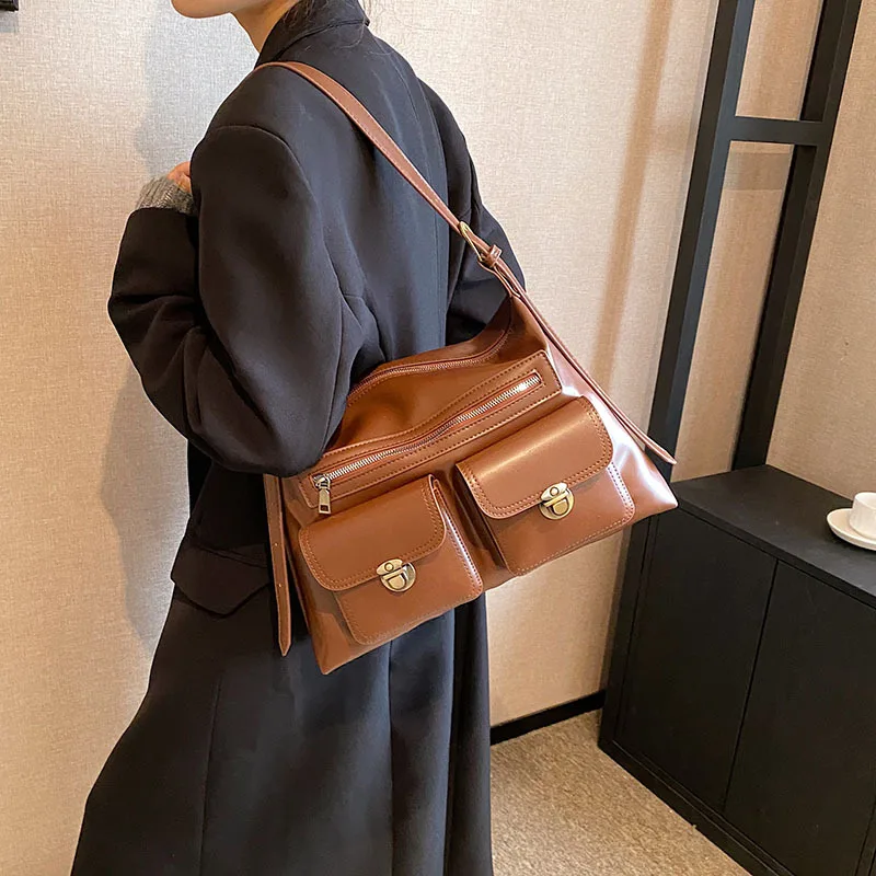 Autumn and Winter Graduate Entrance Exam American Style Bag Large Capacity Underarm Locomotive Big Bag Middle Ages Single Room
Autumn and Winter Graduate Entrance Exam American Style Bag Large Capacity Underarm Locomotive Big Bag Middle Ages Single Room