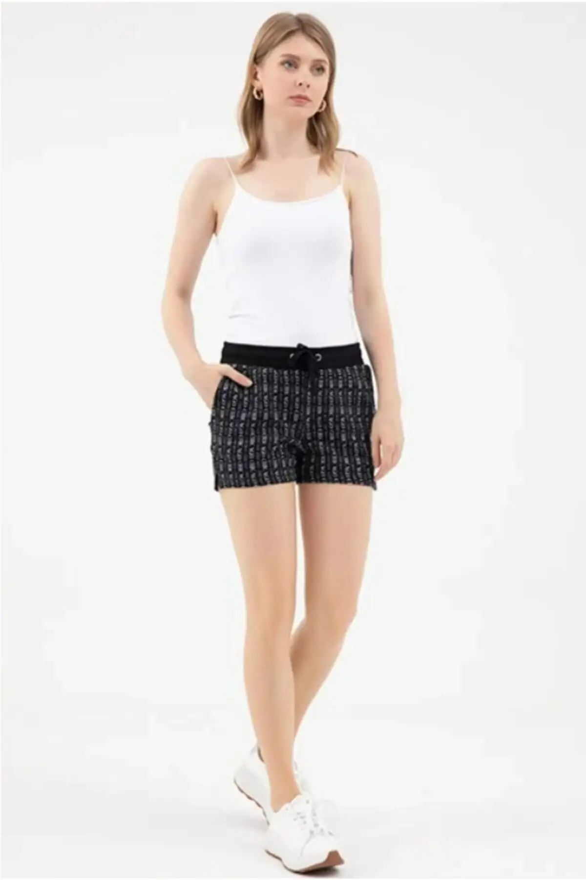 Women's Shorts Belted New Summer Style Bermuda Basic Short Pants Mini Trousers Streetwear Home Fashion Short Pants
Women's Shorts Belted New Summer Style Bermuda Basic Short Pants Mini Trousers Streetwear Home Fashion Short Pants