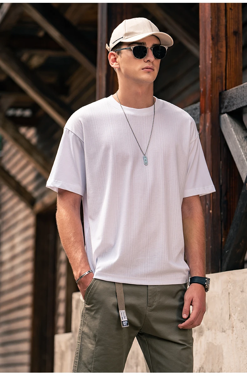 7873 Men's trend youth round neck loose and smooth simple pure white short-sleeved T-shirt
7873 Men's trend youth round neck loose and smooth simple pure white short-sleeved T-shirt