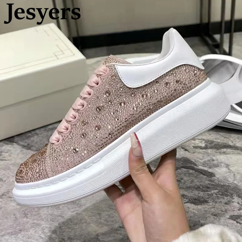 Spring Women Round Toe Shiny Crystal Flat Casual Shoes Thick Sole Cross-tied Rhinestone Sneakers Ladies Outdoor Walking Shoes
Spring Women Round Toe Shiny Crystal Flat Casual Shoes Thick Sole Cross-tied Rhinestone Sneakers Ladies Outdoor Walking Shoes