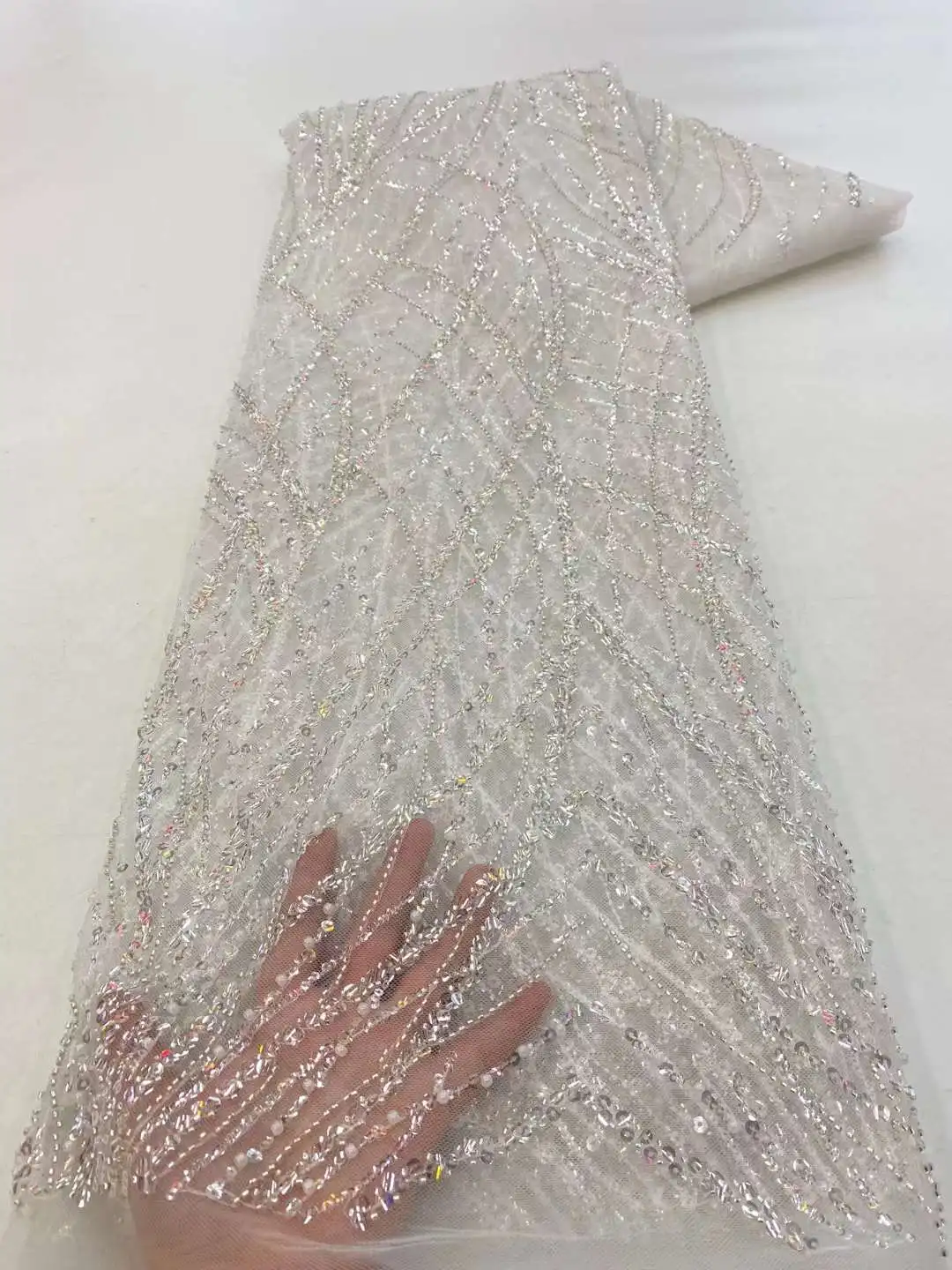 White African Groom Beaded Lace Fabric 5 Yards 2022 High Quality French Sequins Nigerian Asoebi Wedding Fabric For Wedding Sew
White African Groom Beaded Lace Fabric 5 Yards 2022 High Quality French Sequins Nigerian Asoebi Wedding Fabric For Wedding Sew