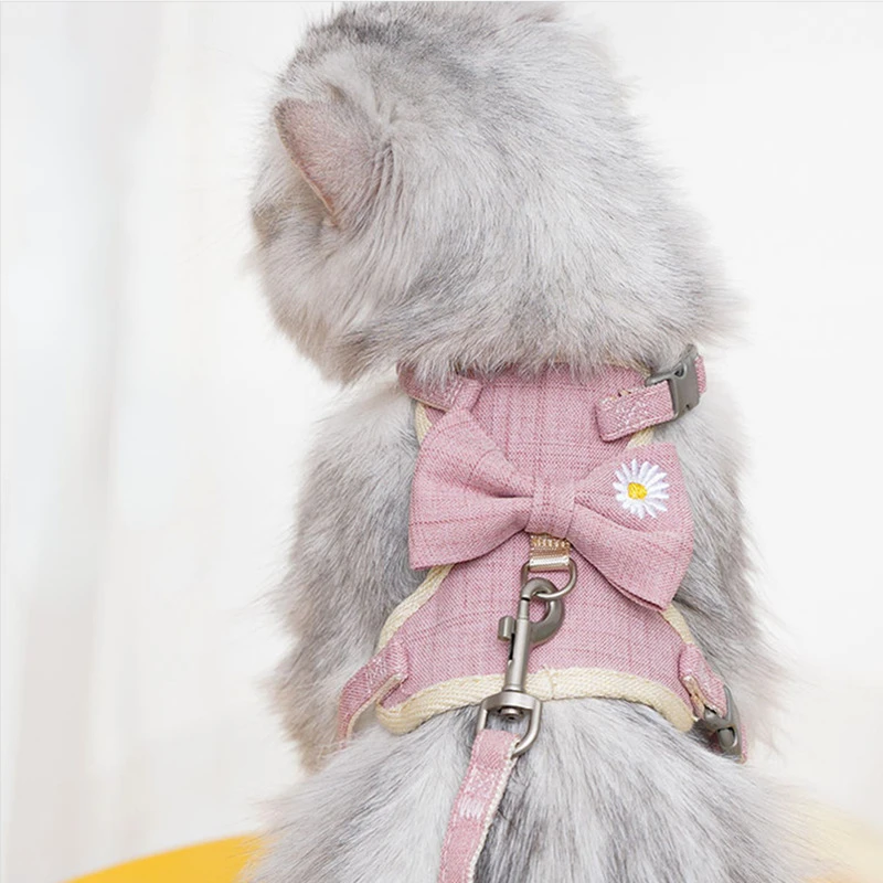Daisy Embroidery Mesh Cat Harness And Leash Set Breathable Adjustable Pet Vest Harness For Small Dogs Cat Walking Harnesses Rope
Daisy Embroidery Mesh Cat Harness And Leash Set Breathable Adjustable Pet Vest Harness For Small Dogs Cat Walking Harnesses Rope