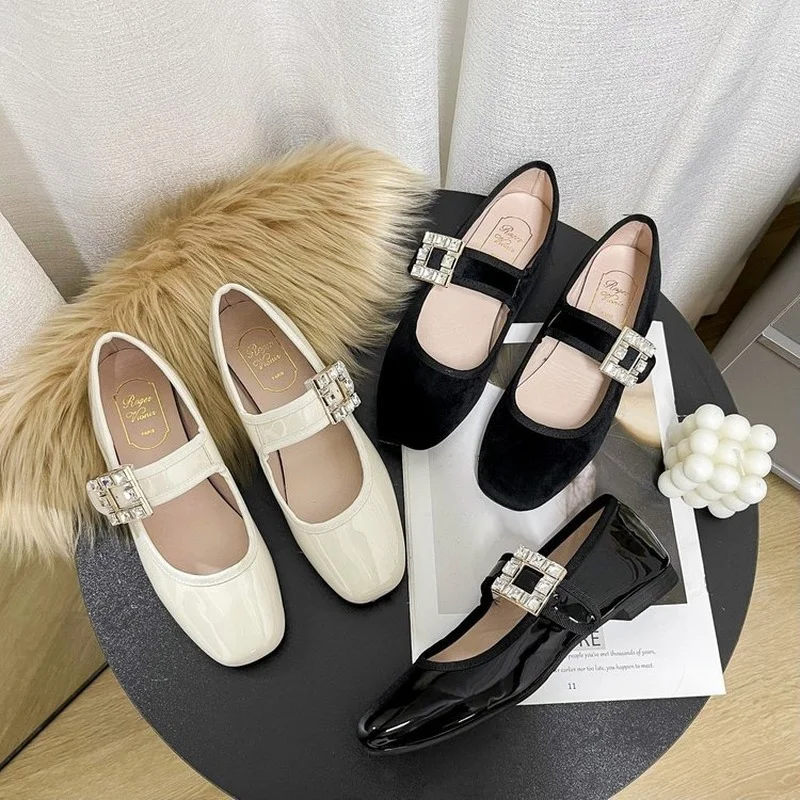 Hot Selling Single Shoes Women's 2022 Spring New British Style Women's Flat Shoes Fashion Buckle Mary Jane Shoes Women
Hot Selling Single Shoes Women's 2022 Spring New British Style Women's Flat Shoes Fashion Buckle Mary Jane Shoes Women