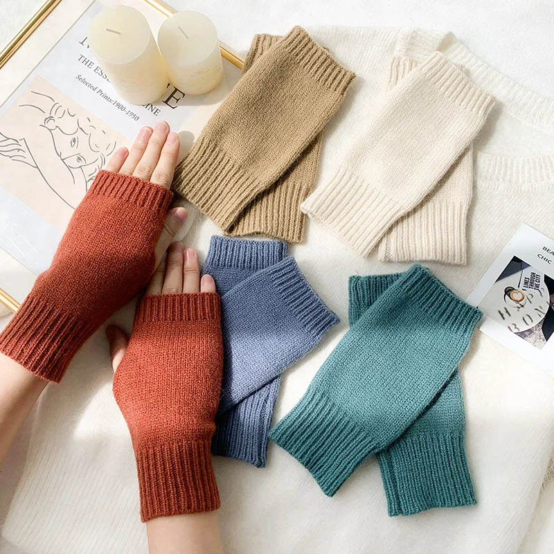 Winter Autumn Warm Fingerless Knitted Wool Gloves Women Men Solid Color Stretch Mittens Exposed Finger Short Cashmere Gloves
Winter Autumn Warm Fingerless Knitted Wool Gloves Women Men Solid Color Stretch Mittens Exposed Finger Short Cashmere Gloves