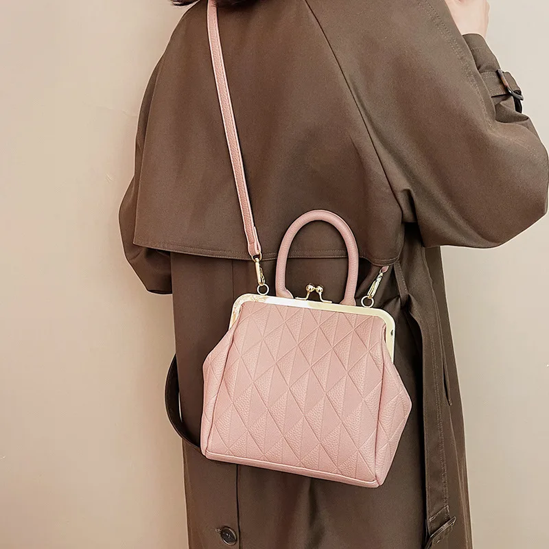 Chic Lay Bag Women's Handbags Purses PU Leather Women Shoulder Crossbody Bag Vintage Fashion Shell Lock Women Bags
Chic Lay Bag Women's Handbags Purses PU Leather Women Shoulder Crossbody Bag Vintage Fashion Shell Lock Women Bags