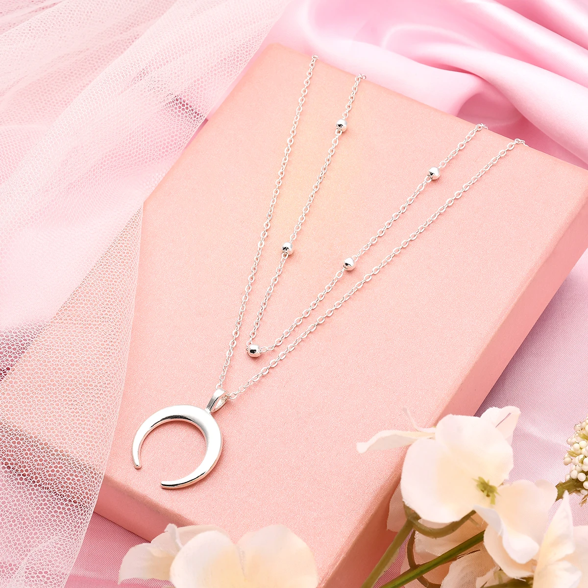 Bohemian Double-angle Necklace Silver Colour Moon Layered Necklace Crescent Moon Horn Pendant Jewelry for Women Gift
Bohemian Double-angle Necklace Silver Colour Moon Layered Necklace Crescent Moon Horn Pendant Jewelry for Women Gift
