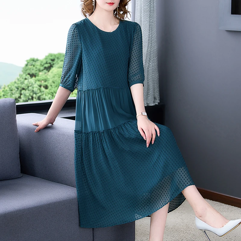 2022 Black Hollow Out Sexy Plus Size Midi Dress Women Korean Vintage Hepburn Dresses Summer Elegant Loose Solid Party Vestidos
2022 Black Hollow Out Sexy Plus Size Midi Dress Women Korean Vintage Hepburn Dresses Summer Elegant Loose Solid Party Vestidos