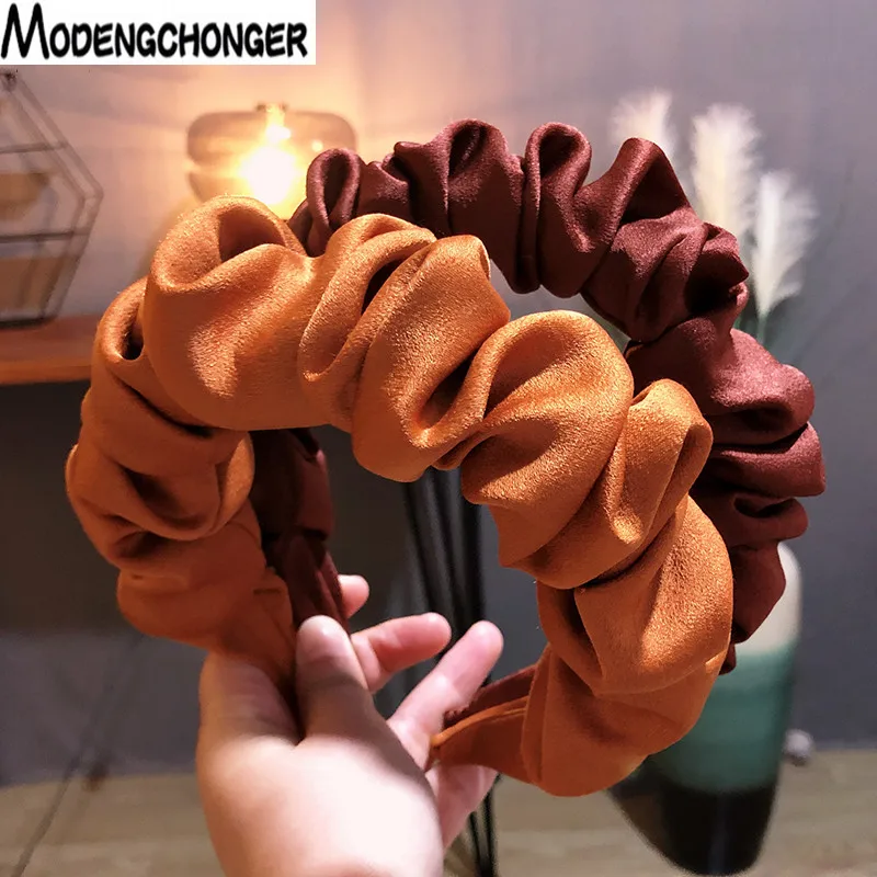 New Fashion Spring Hairband Women Individuality Pleated Headband Fresh Solid Hair Band Adult Hundred Matching Hair Accessories
New Fashion Spring Hairband Women Individuality Pleated Headband Fresh Solid Hair Band Adult Hundred Matching Hair Accessories
