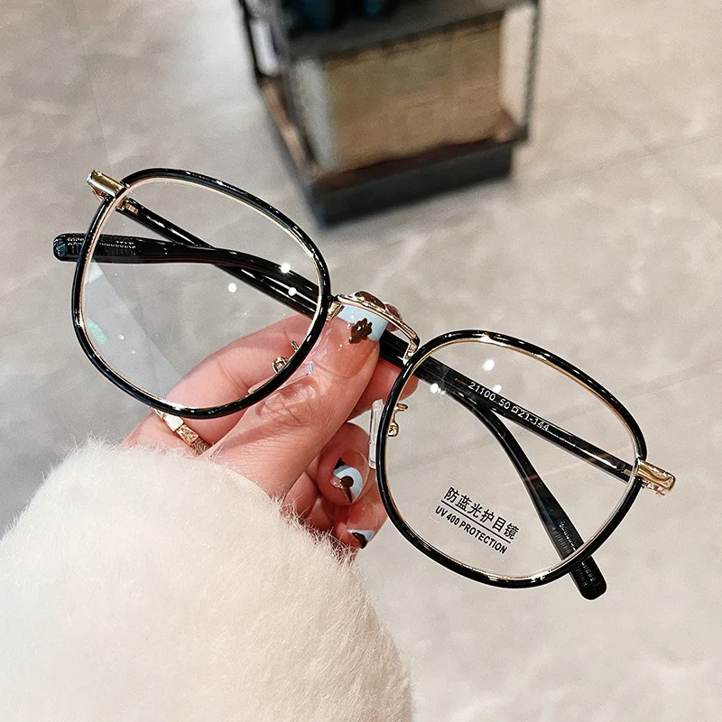 Anti Blue Light Glasses Light Luxury Eyeglasses Frames Transparent Frame Eyewear Accessories Vintage Metal Round Frame Glasses
Anti Blue Light Glasses Light Luxury Eyeglasses Frames Transparent Frame Eyewear Accessories Vintage Metal Round Frame Glasses