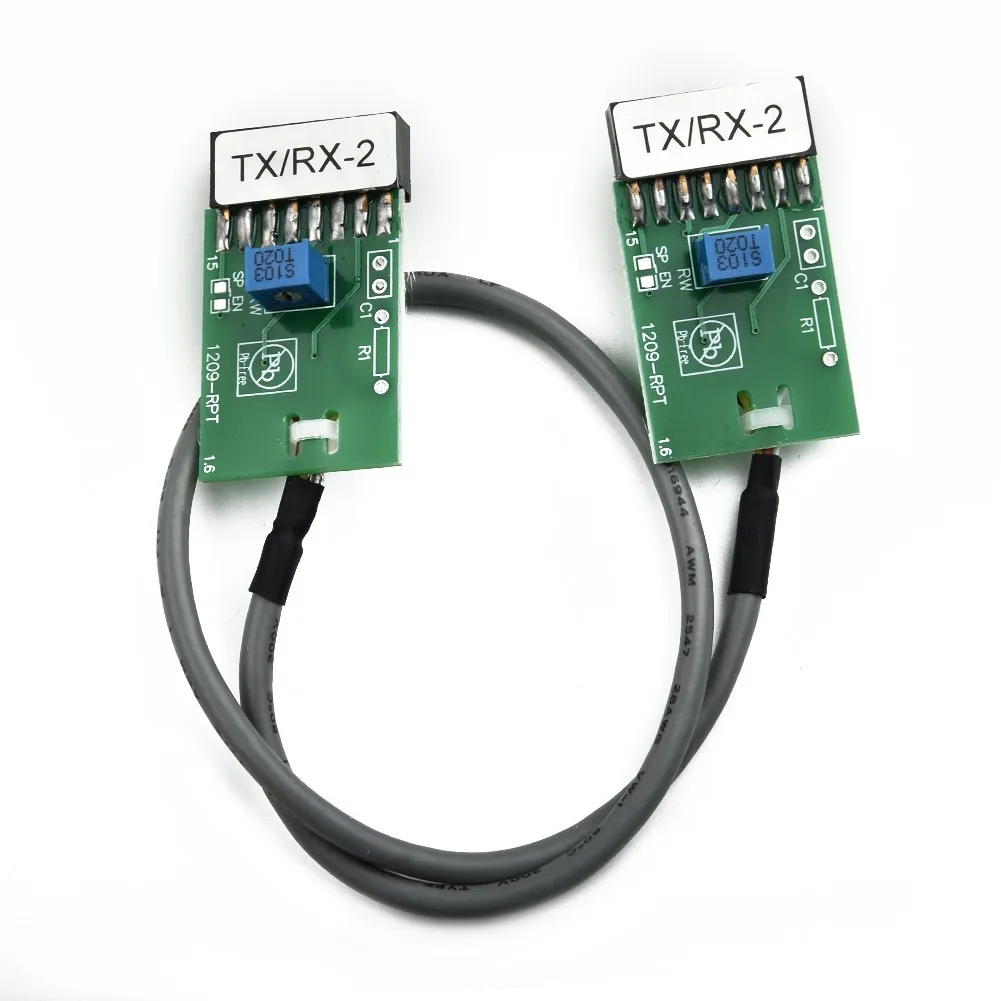 38cm Duplex Repeater Interface Cable For Motorola Radio CDM750 M1225 CM300 GM300 Dual Relay Interface Talkthrough Repeater Cable
38cm Duplex Repeater Interface Cable For Motorola Radio CDM750 M1225 CM300 GM300 Dual Relay Interface Talkthrough Repeater Cable