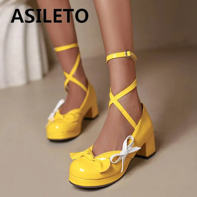 Женские туфли-лодочки ASILETO в стиле «Лолита», с круглым носком, на толстых каблуках, 5,5 см, с ремешком-пряжкой и бантом, большие размеры 47 48, мил... 
Женские туфли-лодочки ASILETO в стиле «Лолита», с круглым носком, на толстых каблуках, 5,5 см, с ремешком-пряжкой и бантом, большие размеры 47 48, мил...