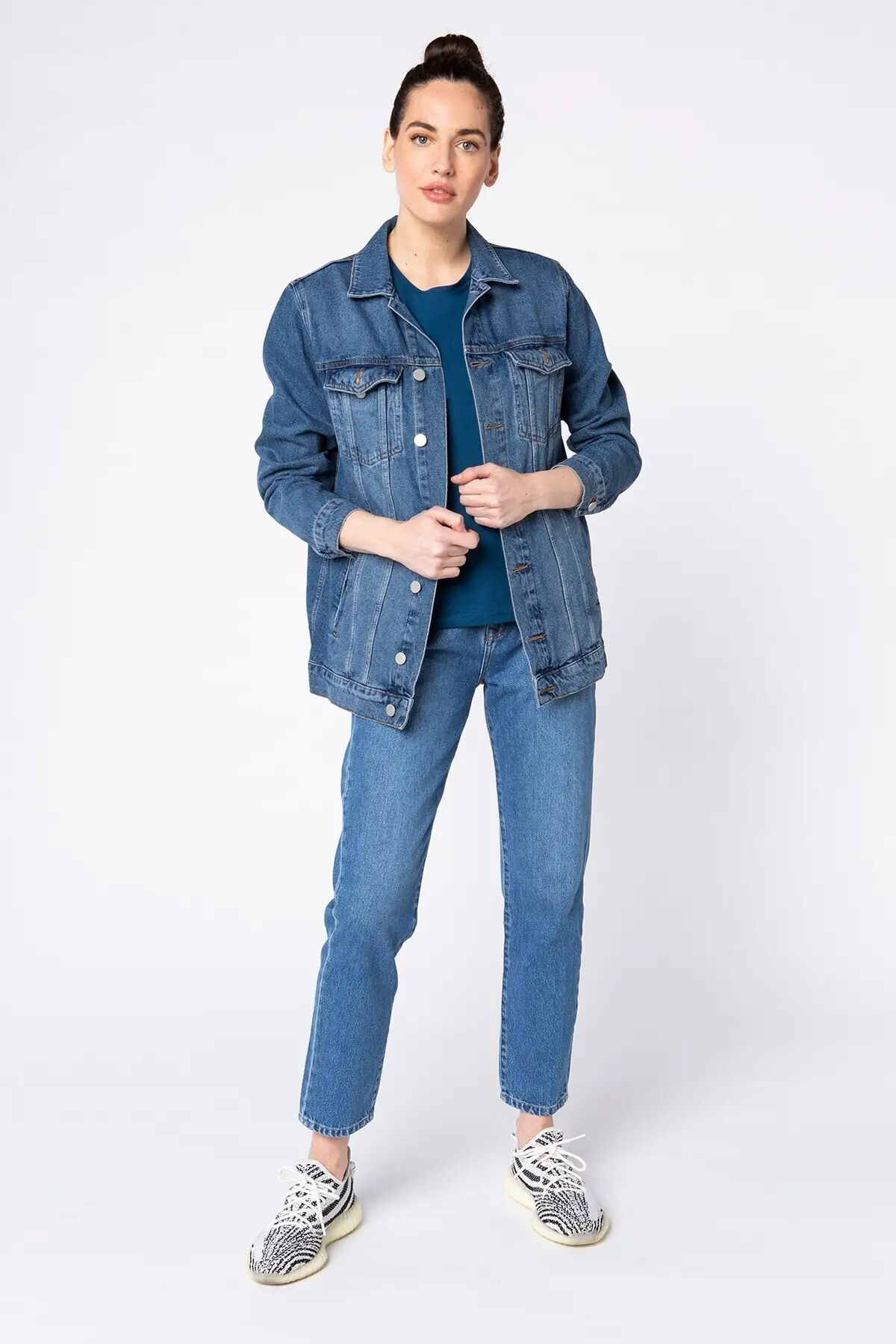 Женская модная джинсовая куртка, женская джинсовая куртка
Женская модная джинсовая куртка, женская джинсовая куртка