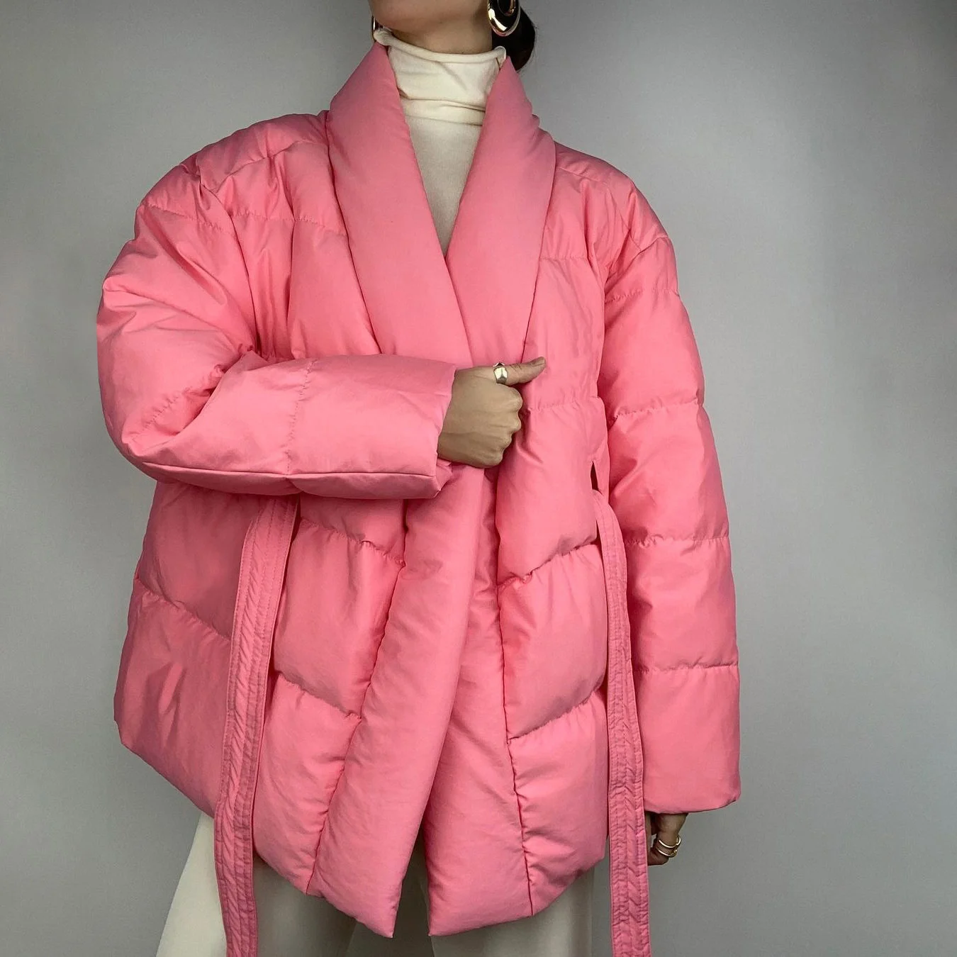 Winter Women's Coat 2022 New Thickened Warm And Cold Proof V-neck Waist Strap Versatile Cotton Clothes Women
Winter Women's Coat 2022 New Thickened Warm And Cold Proof V-neck Waist Strap Versatile Cotton Clothes Women