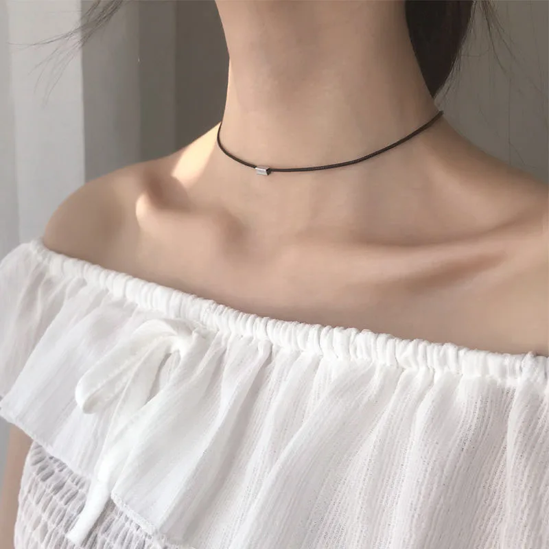 PANJBJ Silver Color Square Black Necklace for Women Girl Simple Personality Geometric Rope Jewelry Birthday Gift Dropshipping
PANJBJ Silver Color Square Black Necklace for Women Girl Simple Personality Geometric Rope Jewelry Birthday Gift Dropshipping