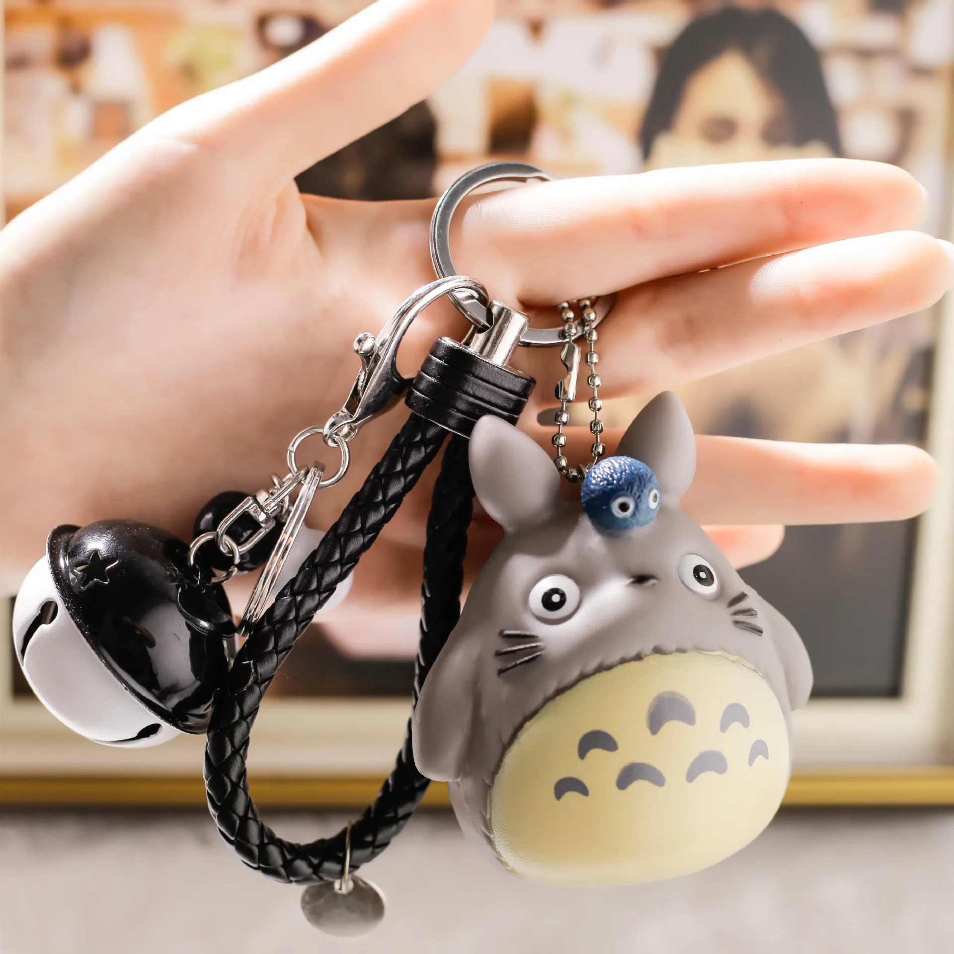 Anime Cute Bell Totoro Animal Keyring Men Women Keychain Women Trinket Metal Key Chains Car Bag Pendent Charm Kids Keyring Gift
Anime Cute Bell Totoro Animal Keyring Men Women Keychain Women Trinket Metal Key Chains Car Bag Pendent Charm Kids Keyring Gift