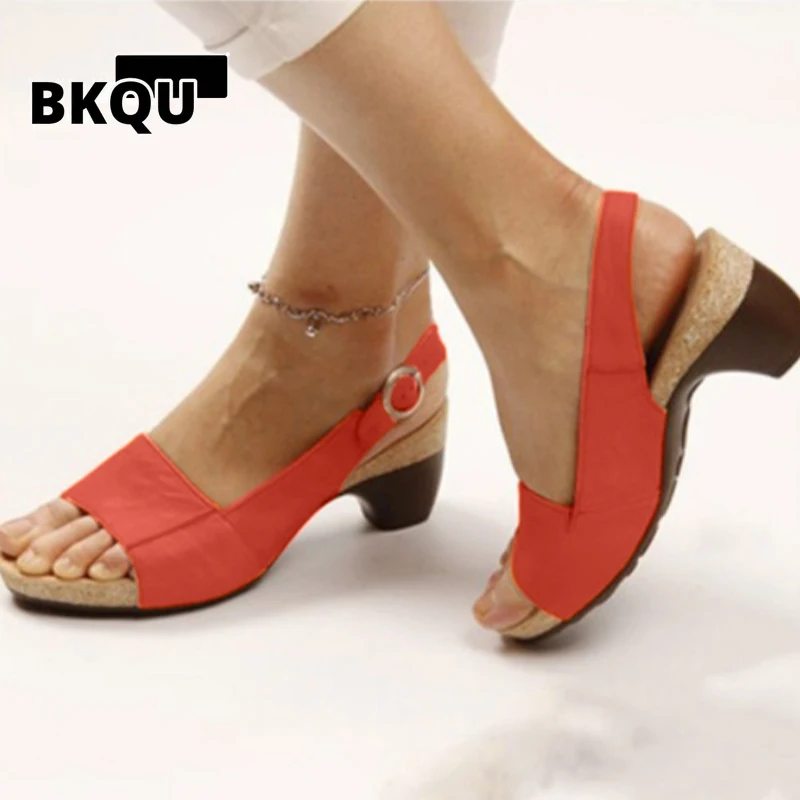 BKQU 2022 Women's Gladiator Sandals Buckle Strap Woman Chunky Heels Peep Toe Ladies Casual Shoes Female Summer Autumn Fashion
BKQU 2022 Women's Gladiator Sandals Buckle Strap Woman Chunky Heels Peep Toe Ladies Casual Shoes Female Summer Autumn Fashion